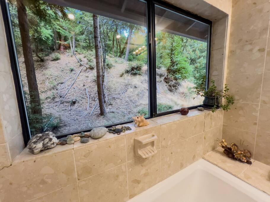 가버빌 Little House In The Redwoods With A Hot Tub! 아파트 외부 사진