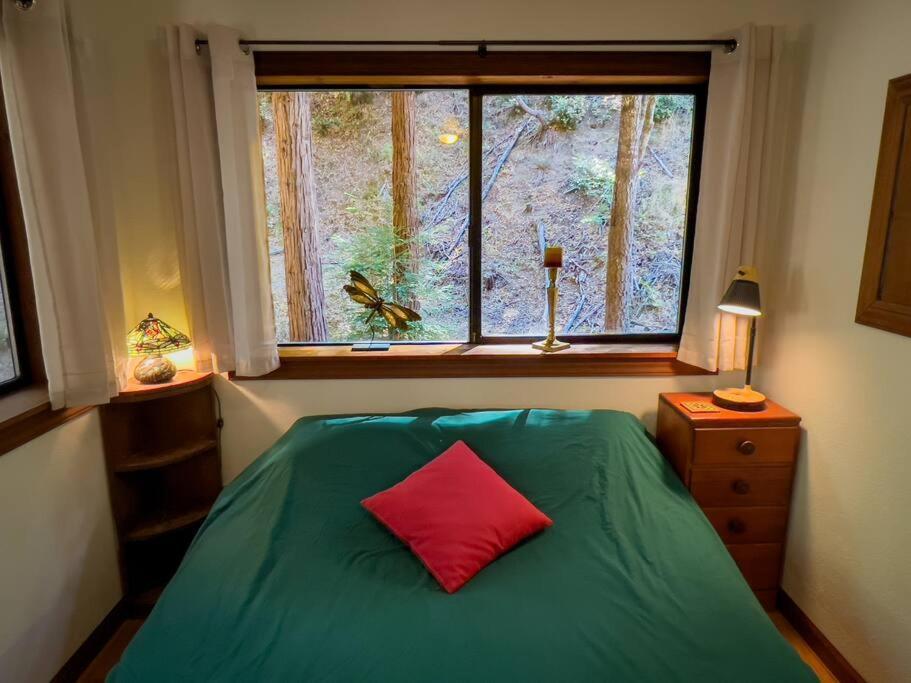 가버빌 Little House In The Redwoods With A Hot Tub! 아파트 외부 사진