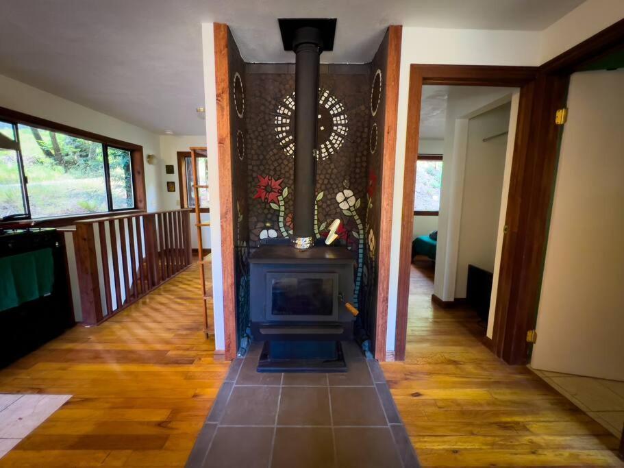 가버빌 Little House In The Redwoods With A Hot Tub! 아파트 외부 사진